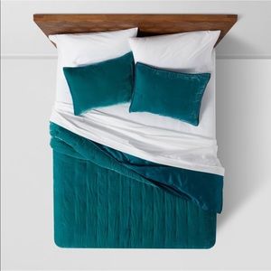 Standard Teal Pillow Shams